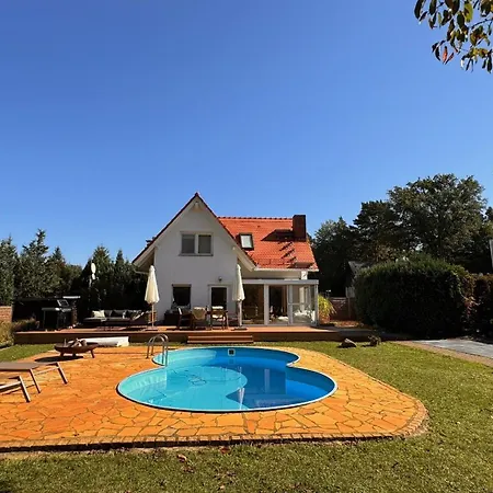 Hébergement de vacances Familien-oase Mit Pool, Halfpipe & Badesee Kemberg