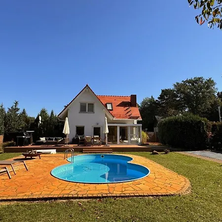 Hébergement de vacances Familien-oase Mit Pool, Halfpipe & Badesee Kemberg